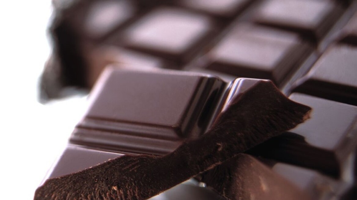 Η μαύρη σοκολάτα τονώνει τους μυς 